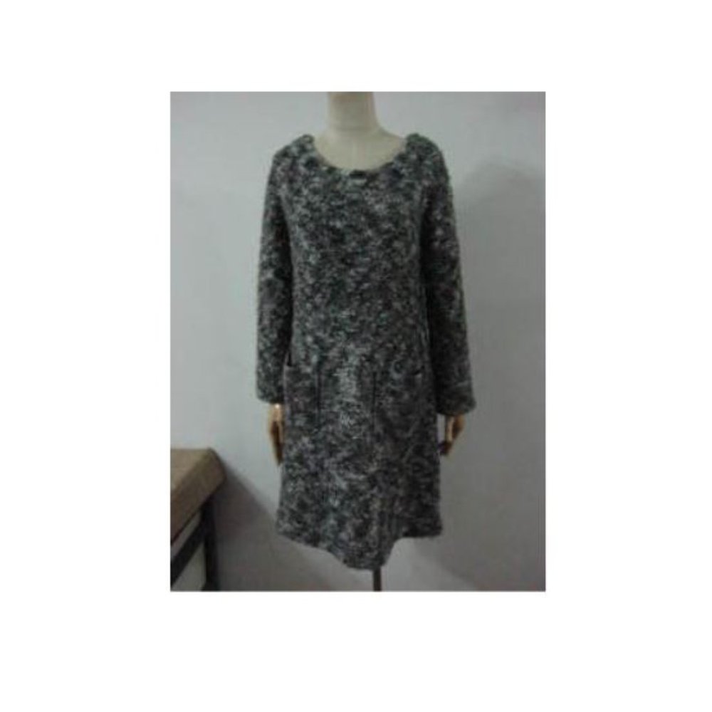 never worn- knit dress with pockets(thick&warm)